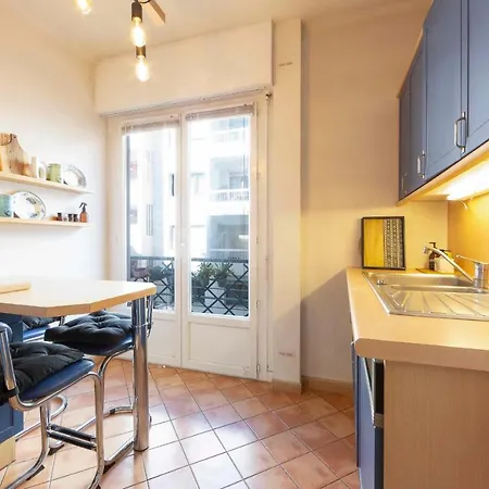펜션 Renting Deux Pieces Climatise Centre D'antibes