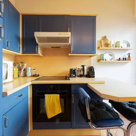 Renting Deux Pieces Climatise Centre D'antibes 앙티브