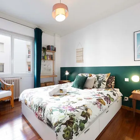 Renting Deux Pieces Climatise Centre D'antibes * 앙티브