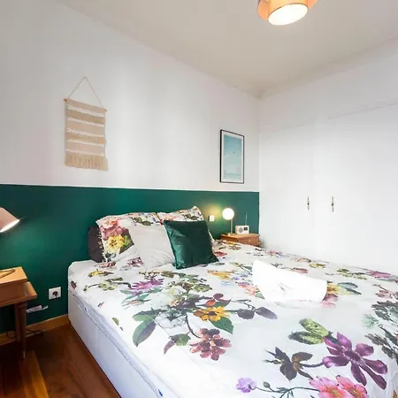 Renting Deux Pieces Climatise Centre D'antibes 앙티브